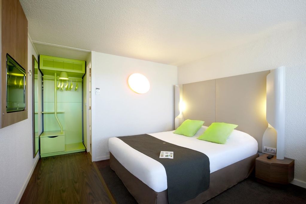 Campanile Hotel Auch Rom bilde