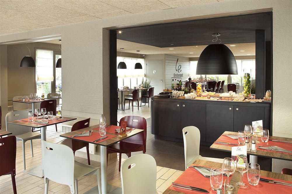Campanile Hotel Auch Eksteriør bilde